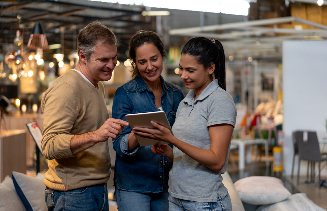 Como utilizar o storytelling para criar uma conexão emocional e aumentar as vendas de móveis